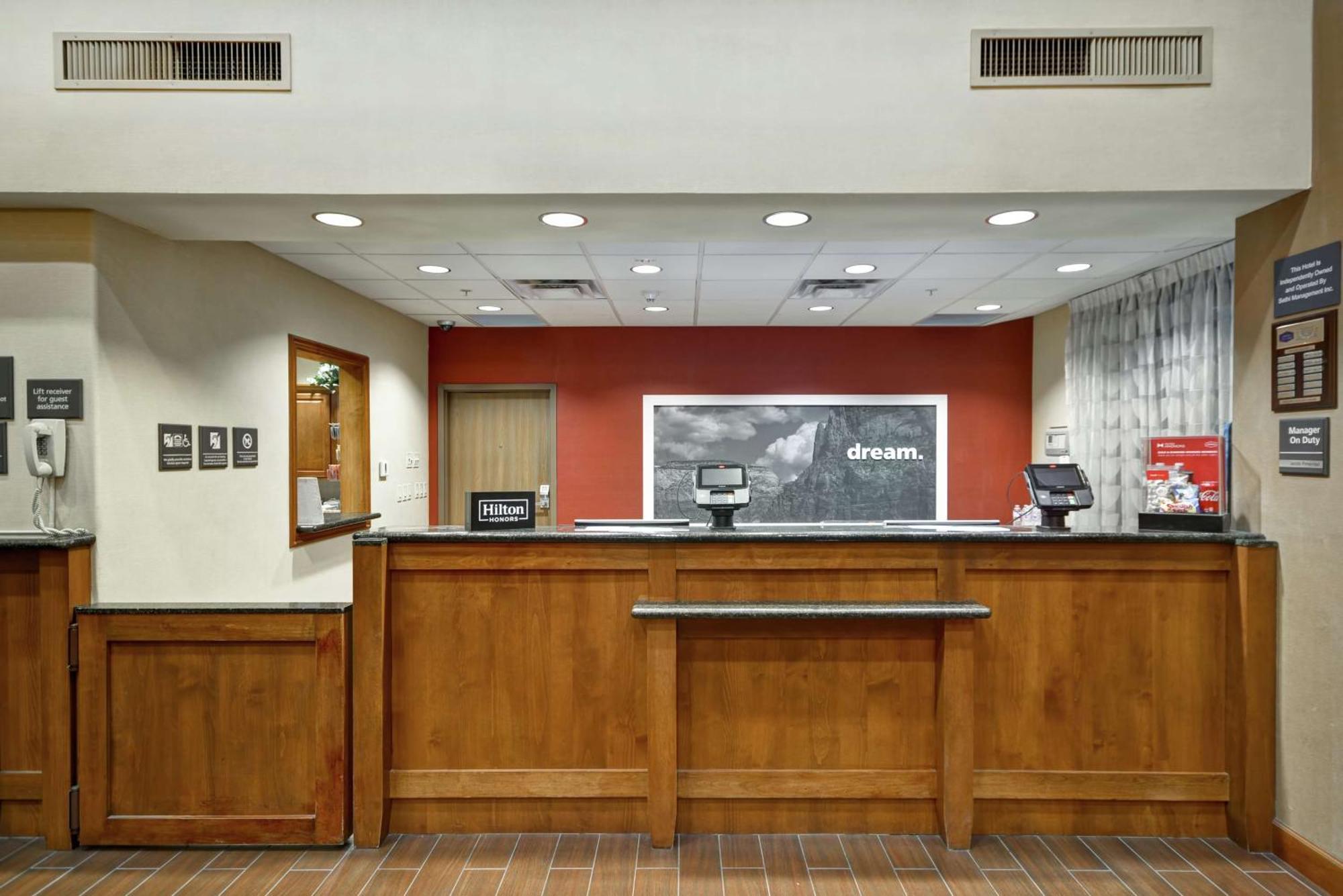 Hampton Inn & Suites Yuma Exterior photo