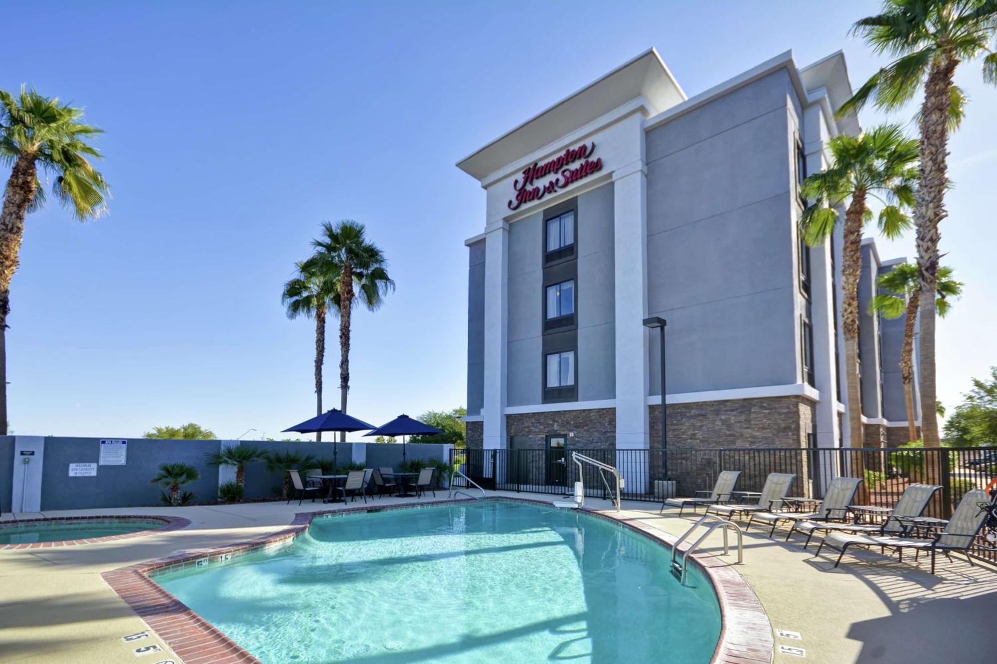 Hampton Inn & Suites Yuma Exterior photo