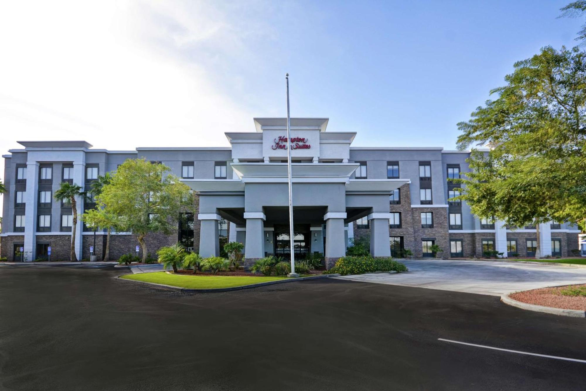 Hampton Inn & Suites Yuma Exterior photo